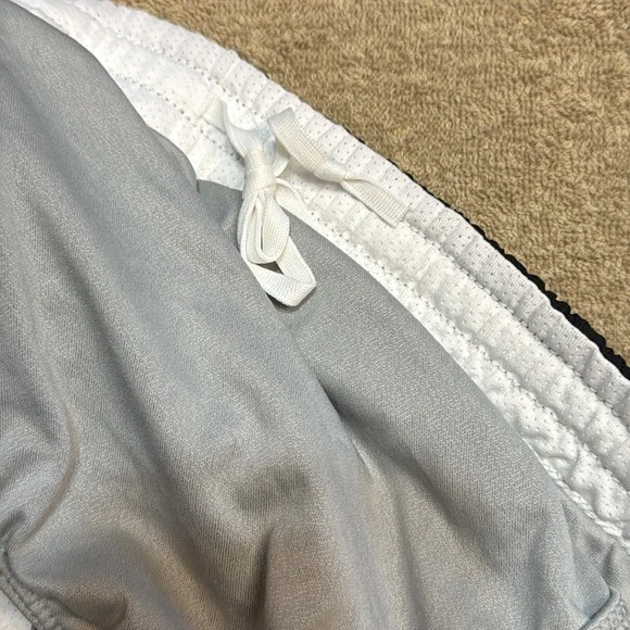 Nike NWT Black & White Swoosh Logo Stay Cool Running Shorts Size Medium - Picture 6 of 14